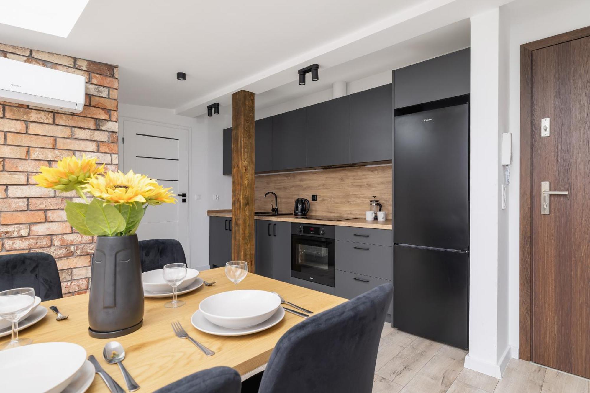 Cosy Apartments Kosciuszki Near The Main Train Station By Noclegi Renters Katowice Exterior photo