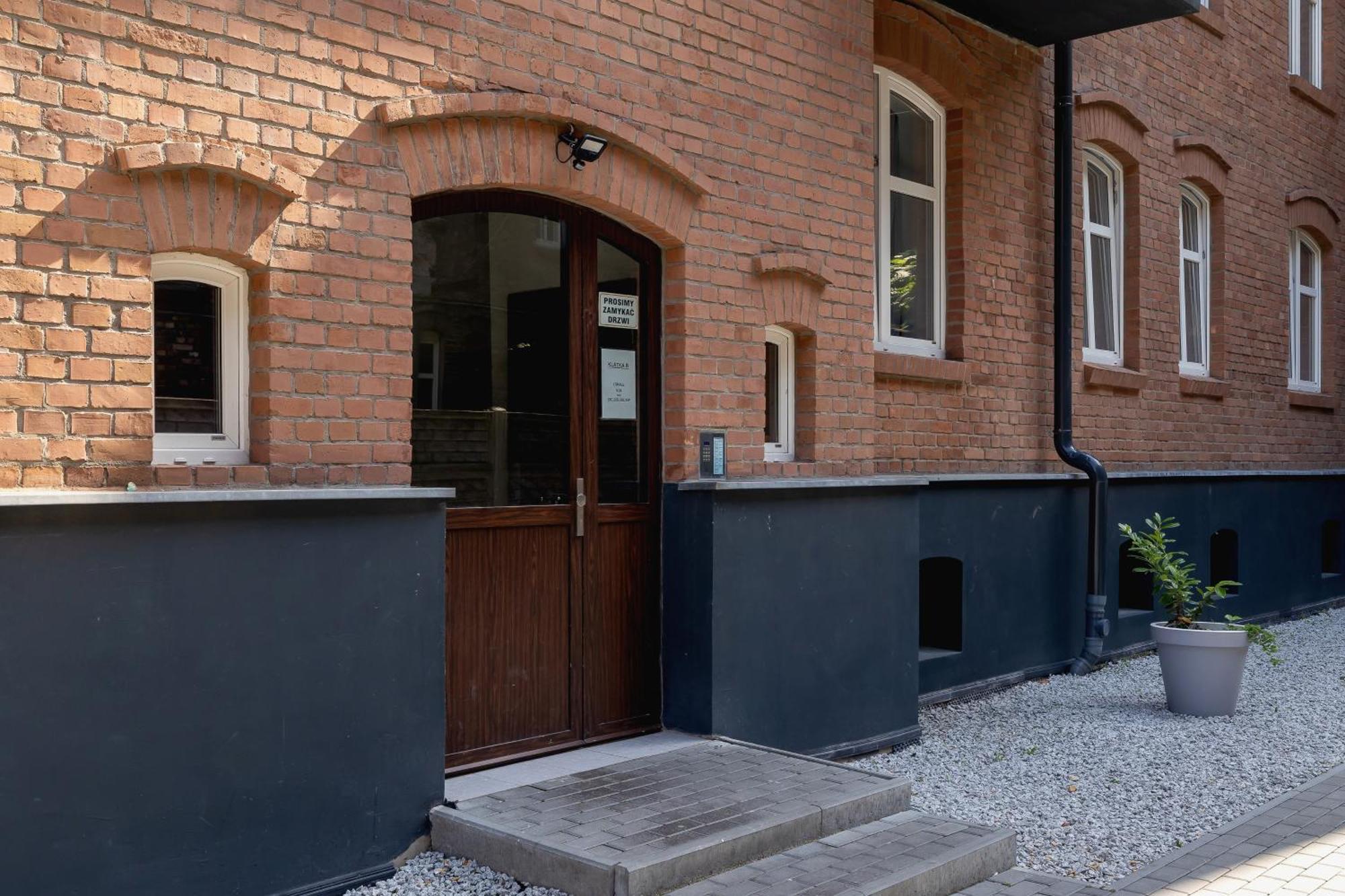 Cosy Apartments Kosciuszki Near The Main Train Station By Noclegi Renters Katowice Exterior photo